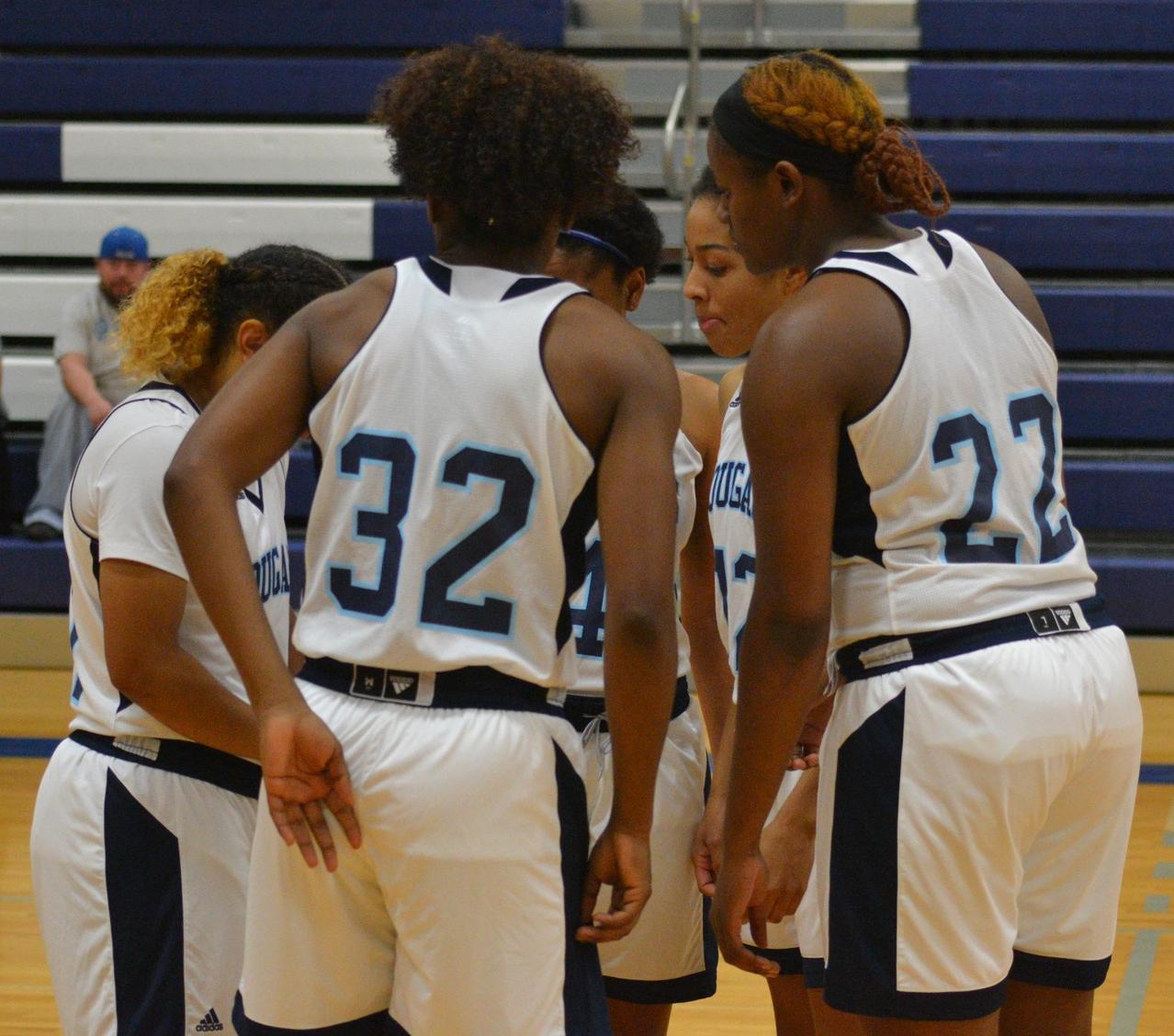 Women's Basketball Finds Life Hard on the Road